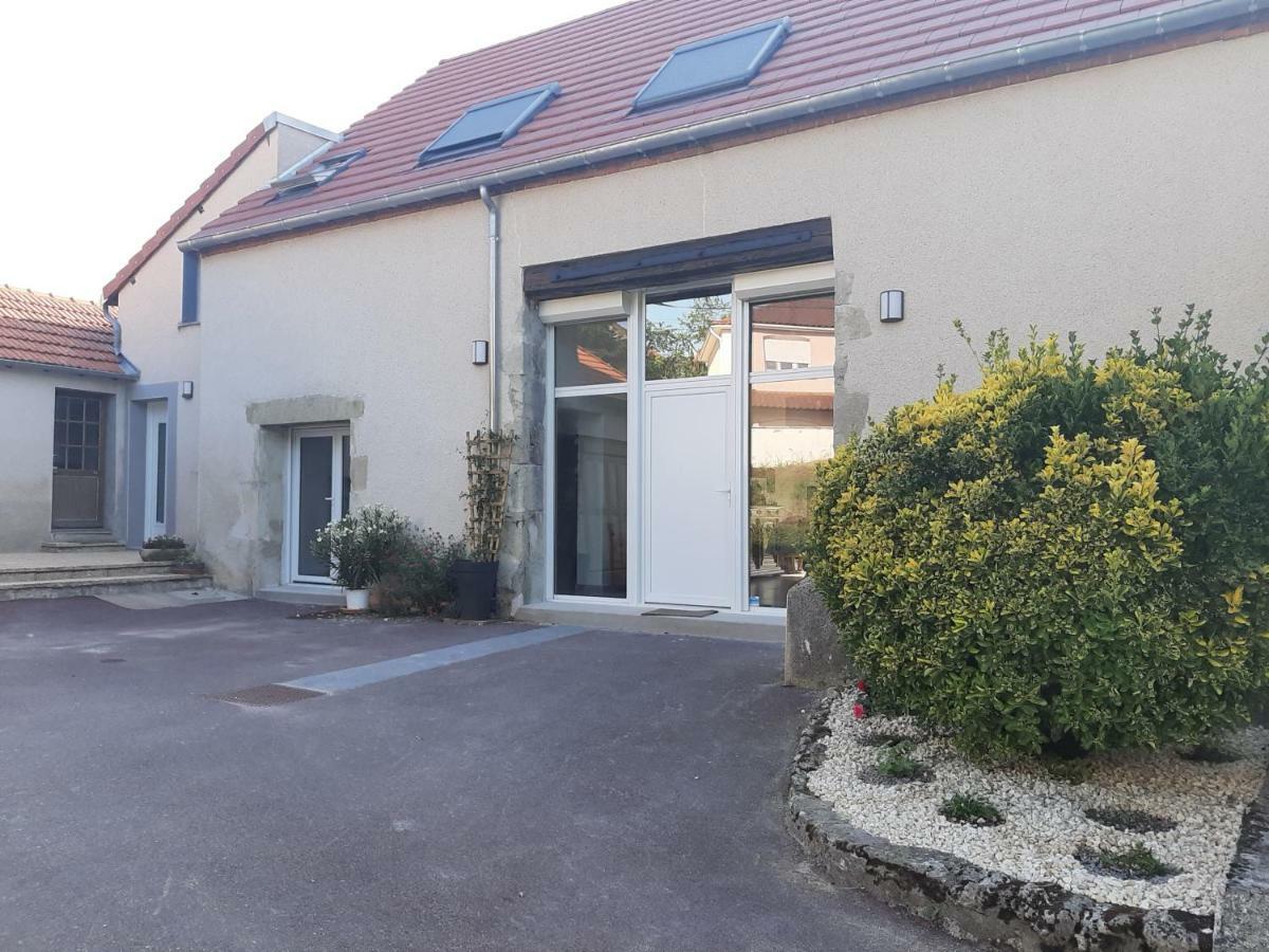 Le Feneau Maison D'Hotes Creuzier-le-Neuf المظهر الخارجي الصورة